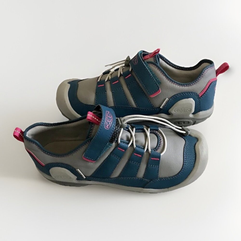 KEEN Knotch Hollow Sneakers Big Kids Size 6 Fit A Woman’s‎ Size 8